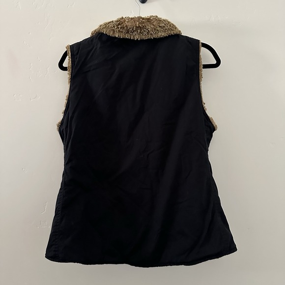 Vintage Gap Faux Fur Reversible Black Vest‎ Jacket Women M Full Zip Pockets - Picture 5 of 7
